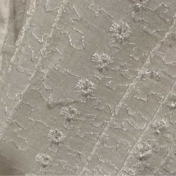 White Cropped Blouse/Shirt - Picture 6 of 6